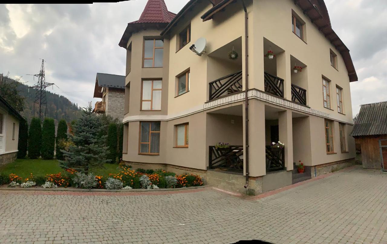 Панська Садиба Mikulicsin Kültér fotó